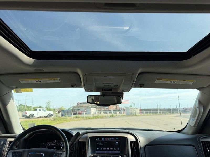 Used 2018 GMC Sierra 1500 Denali w/ Denali Ultimate Package AWD/4WD image 8