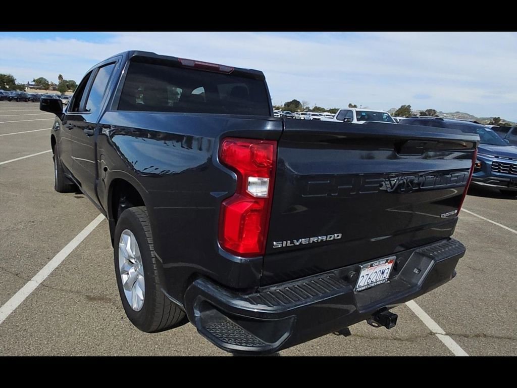 Used 2022 Chevrolet Silverado 1500 Custom w/ Safety Confidence Package RWD image 4