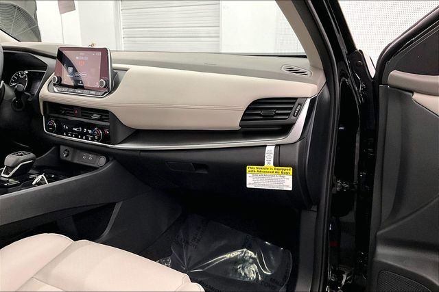 New 2026 Nissan Rogue SV image 36