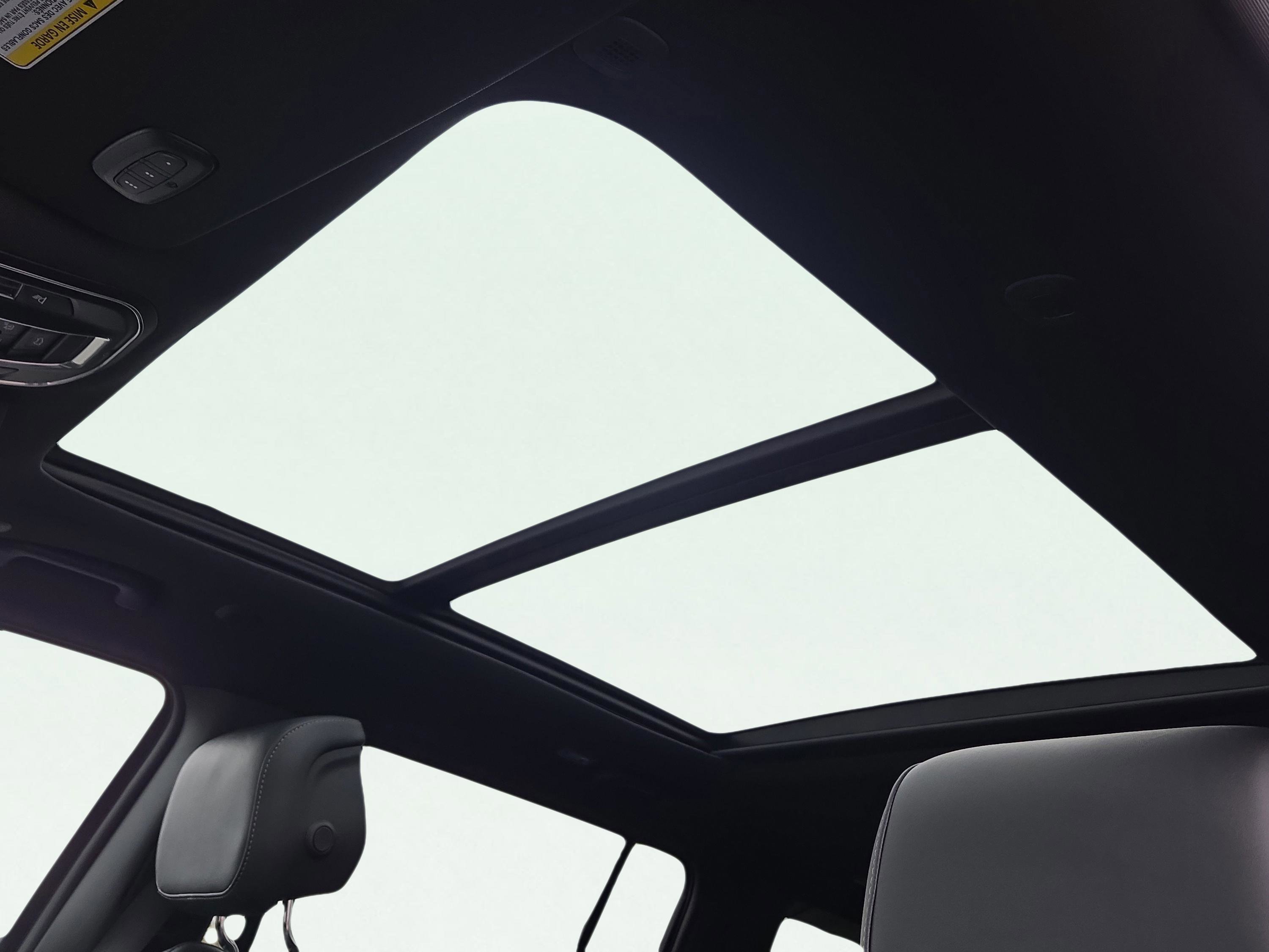 New 2025 Jeep Wagoneer L Series II w/ Premium Group I image 23