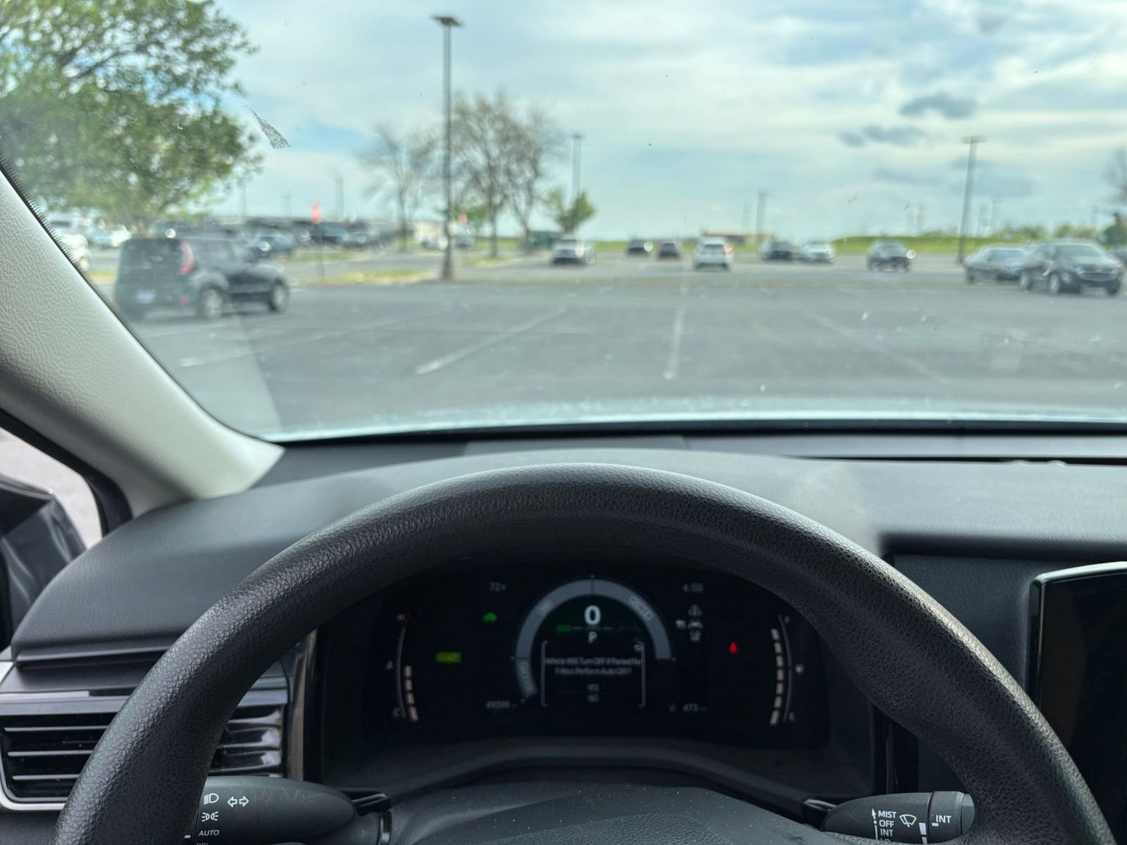 Used 2025 Toyota Camry LE image 33