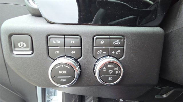 New 2026 GMC Sierra 2500 SLT w/ SLT Premium Package image 38