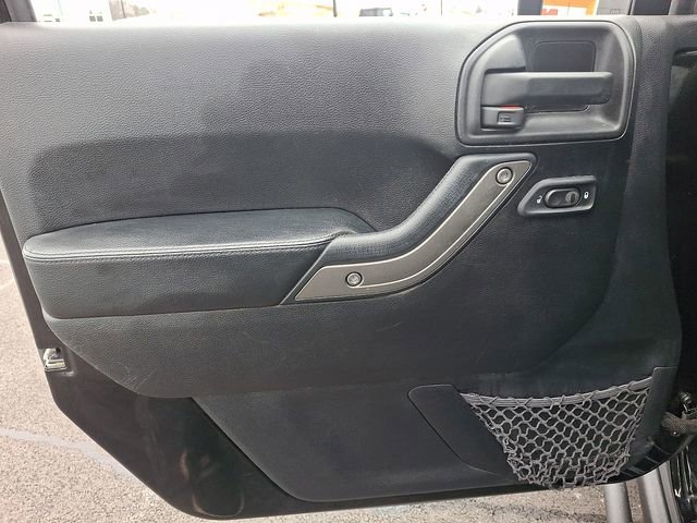 Used 2016 Jeep Wrangler Unlimited Sport image 14