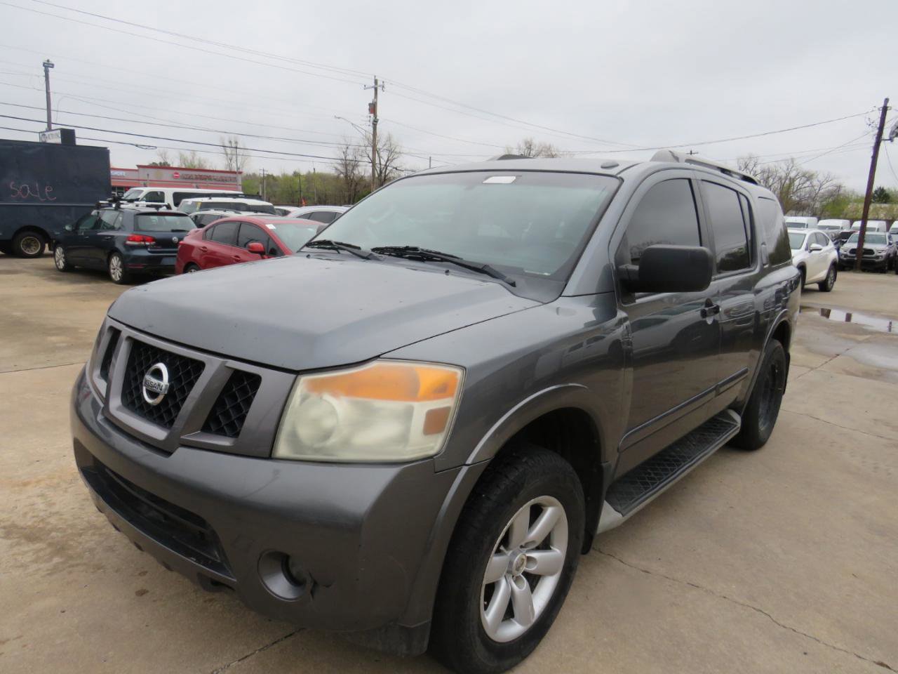 Used 2013 Nissan Armada SV AWD/4WD image 2