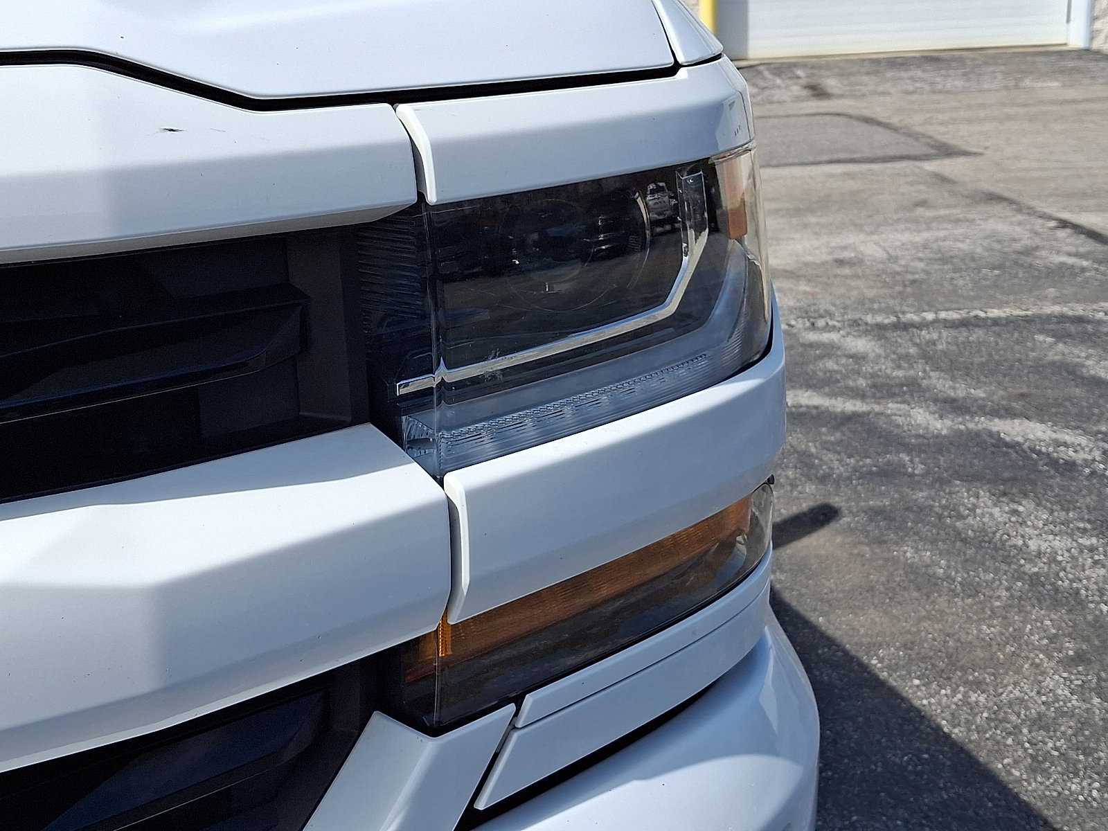 Used 2018 Chevrolet Silverado 1500 LT w/ All Star Edition image 11