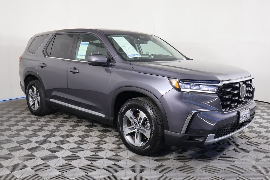 Used 2024 Honda Pilot EX-L image 3