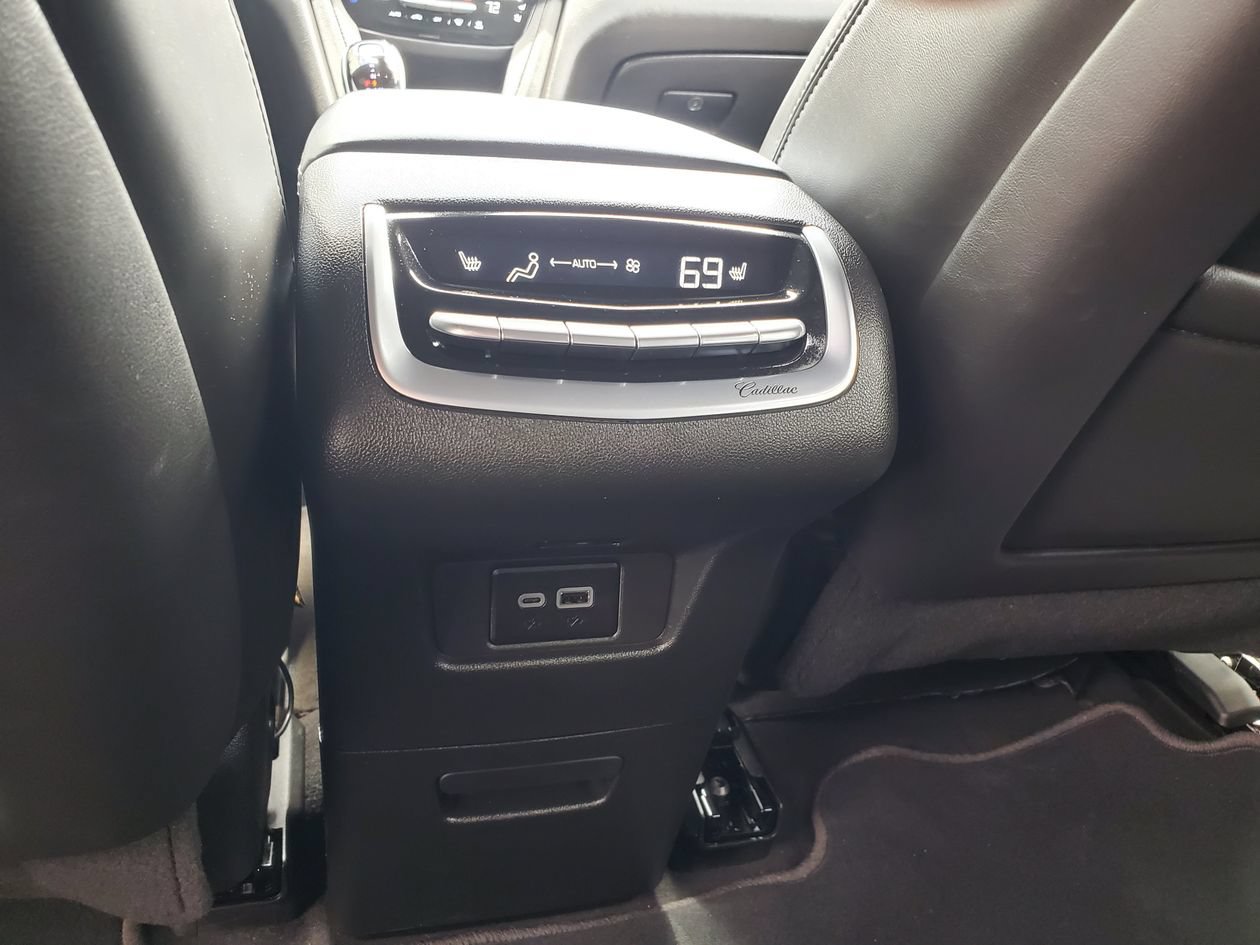Used 2025 Cadillac XT6 Sport w/ Platinum Package AWD/4WD image 16