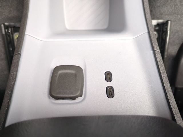 New 2027 Chevrolet Bolt RS w/ Technology Package FWD image 23