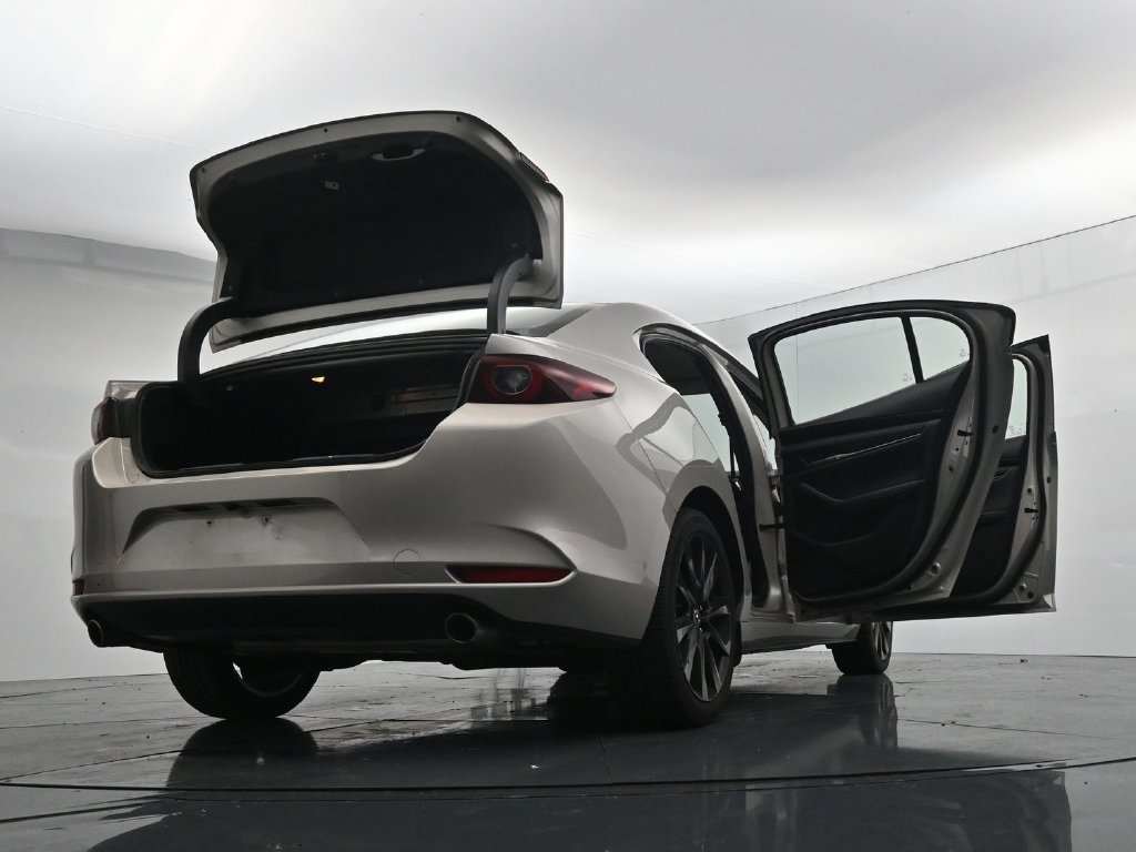 Used 2024 MAZDA MAZDA3 s FWD image 30