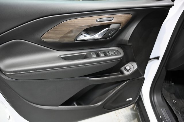 Used 2024 GMC Terrain Denali w/ Denali Premium Package image 27