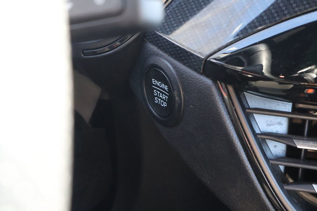 Used 2024 Ford Escape ST-Line image 25