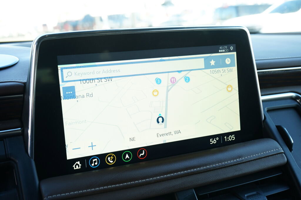 Used 2021 Chevrolet Tahoe High Country w/ Premium Package image 21