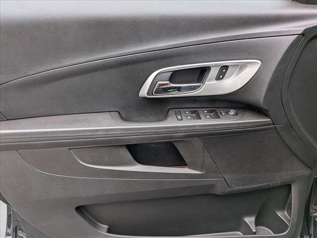 Used 2017 Chevrolet Equinox LT w/ Convenience Package FWD image 10
