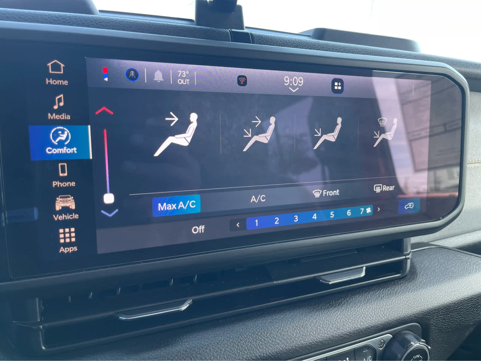 Used 2024 Jeep Wrangler Unlimited Sport AWD/4WD image 13