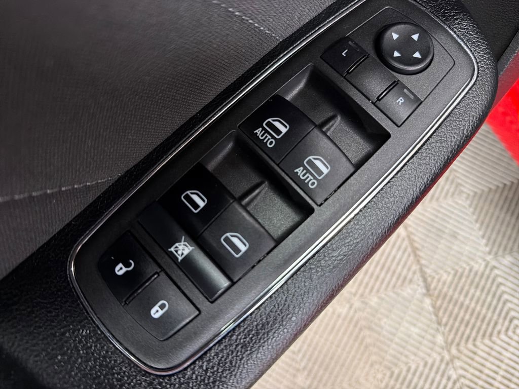 Used 2022 Dodge Charger R/T RWD image 17
