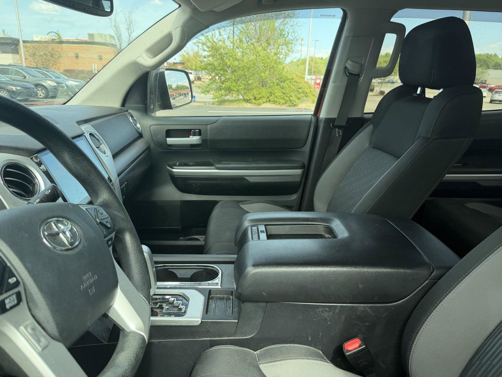 Used 2016 Toyota Tundra SR5 w/ TRD Off Road Package image 9