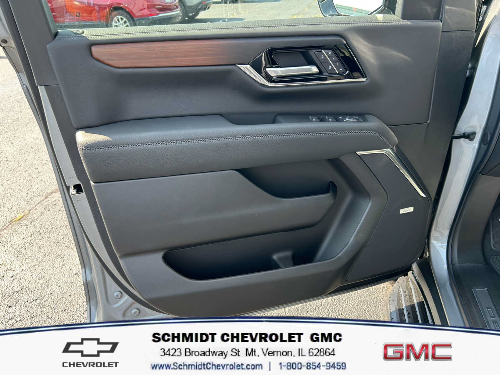 New 2026 GMC Yukon Denali AWD/4WD image 18