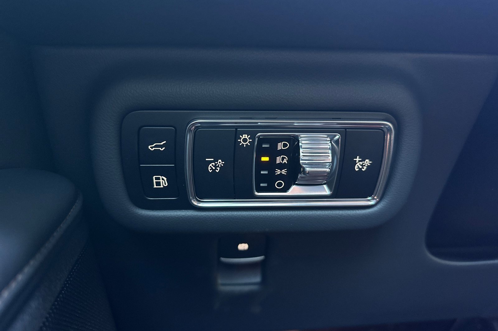 New 2025 Lincoln Nautilus Reserve w/ Jet Appearance Package image 26