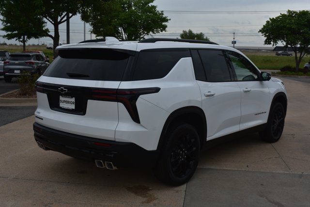 New 2026 Chevrolet Traverse LT w/ Midnight/Sport Edition FWD image 5