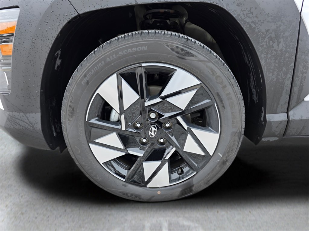 Certified 2025 Hyundai Kona SEL image 11