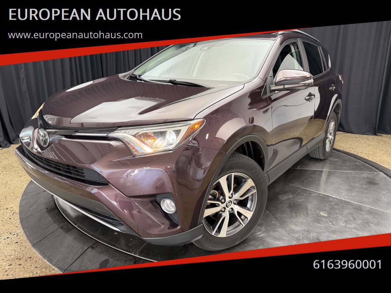 Used 2017 Toyota RAV4 XLE AWD/4WD image 1