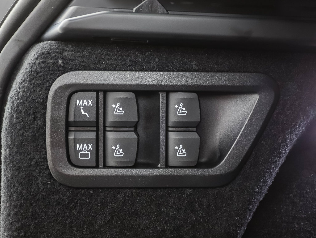 New 2027 BMW X7 M60i AWD/4WD image 27