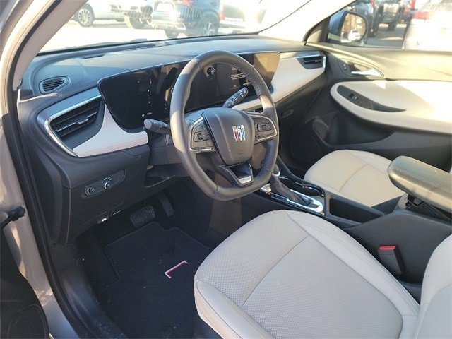Used 2025 Buick Encore GX Sport Touring w/ Advanced Technology Package image 9