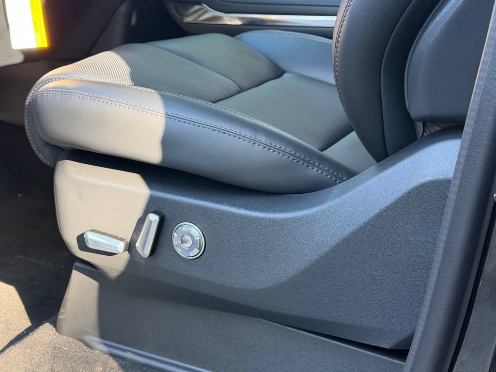 New 2027 Lincoln Navigator L Premier AWD/4WD image 21