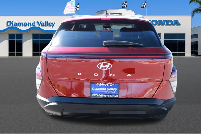 Used 2025 Hyundai Kona SEL image 5
