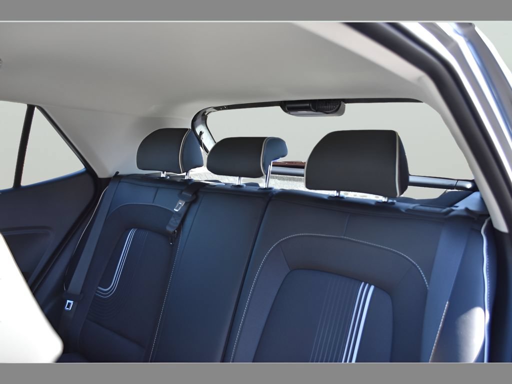 New 2026 Hyundai Venue SEL FWD image 29
