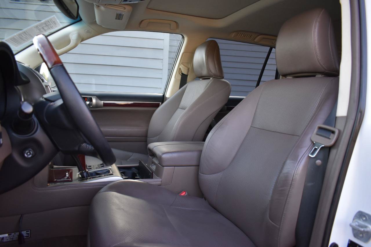 Used 2016 Lexus GX 460 Luxury AWD/4WD image 25