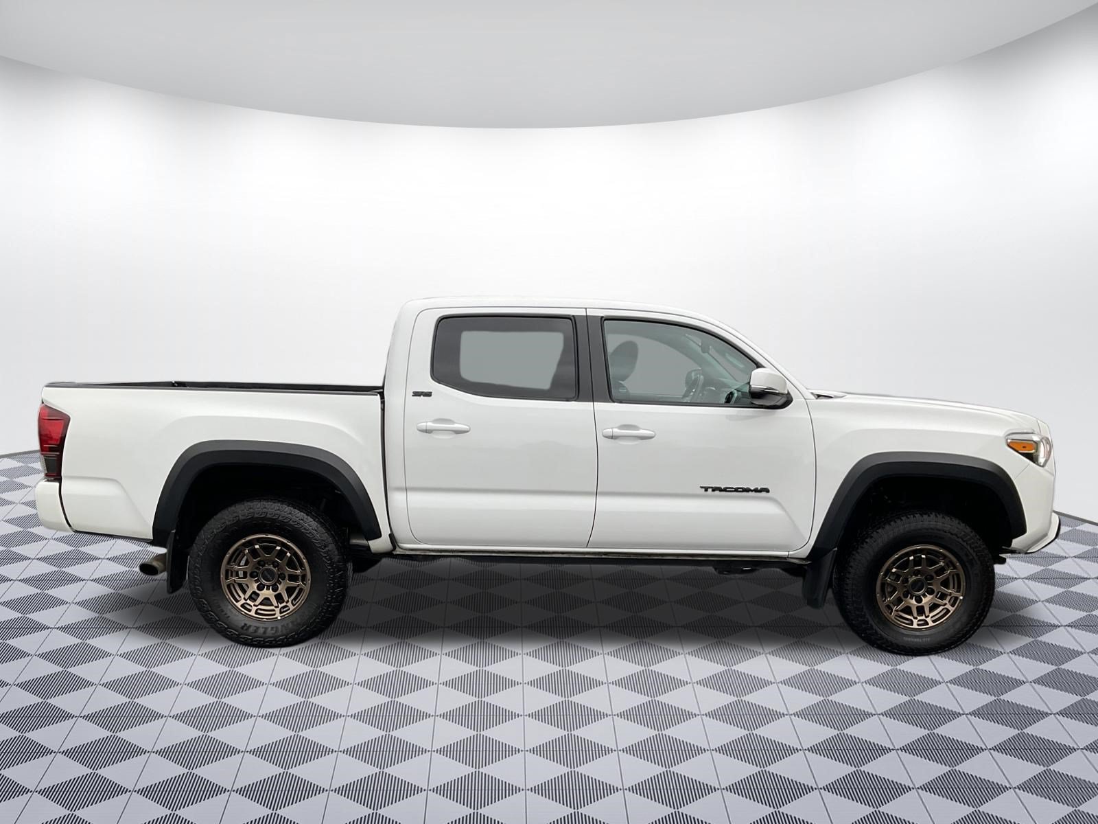 Used 2023 Toyota Tacoma 4x4 Double Cab w/ Trail Edition image 2