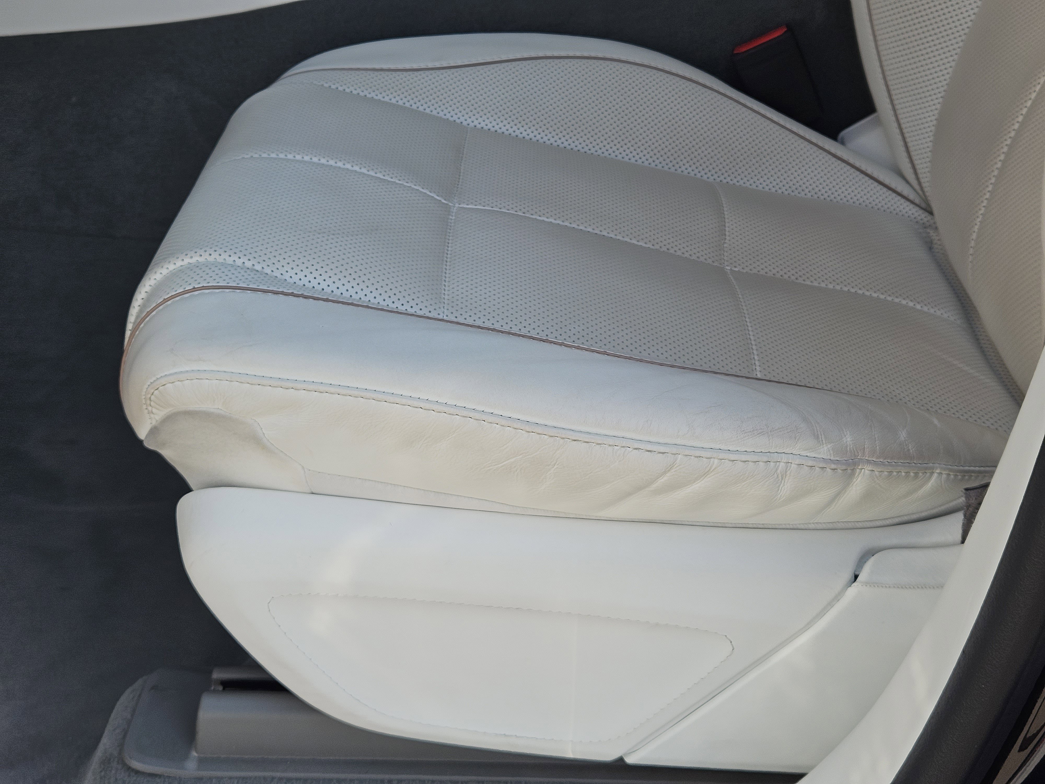Certified 2022 Mercedes-Benz Maybach GLS 600 4MATIC image 26