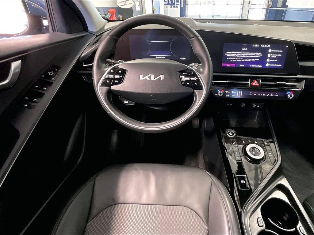 Used 2024 Kia Niro Wind w/ Wind Preserve Package FWD image 17
