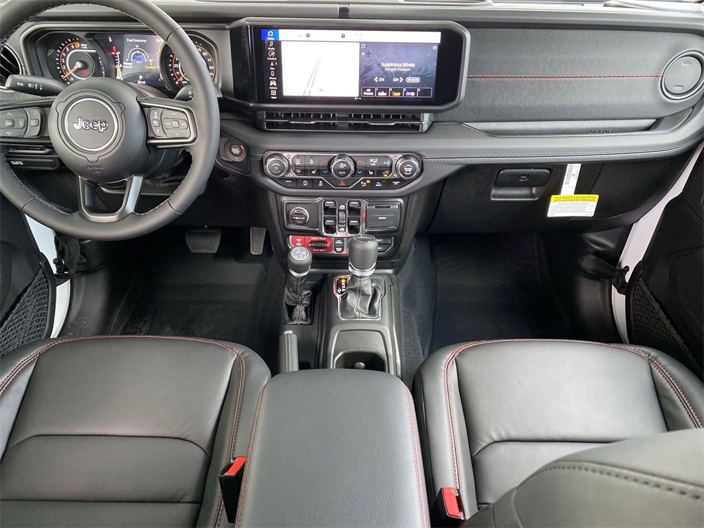 New 2025 Jeep Gladiator Rubicon image 15