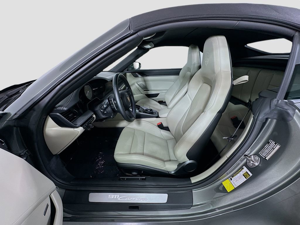 Used 2022 Porsche 911 Carrera image 5