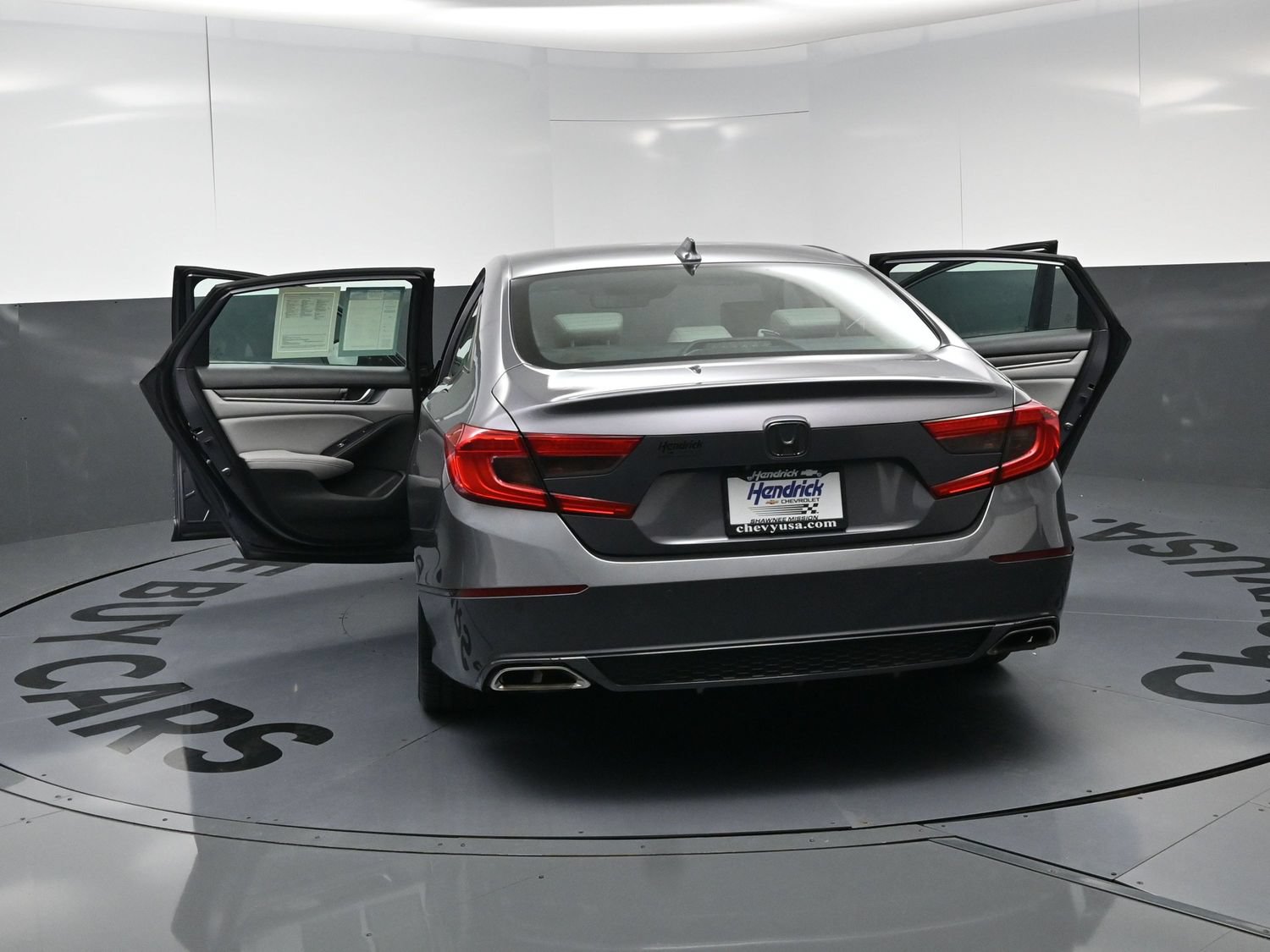 Used 2018 Honda Accord Touring image 25