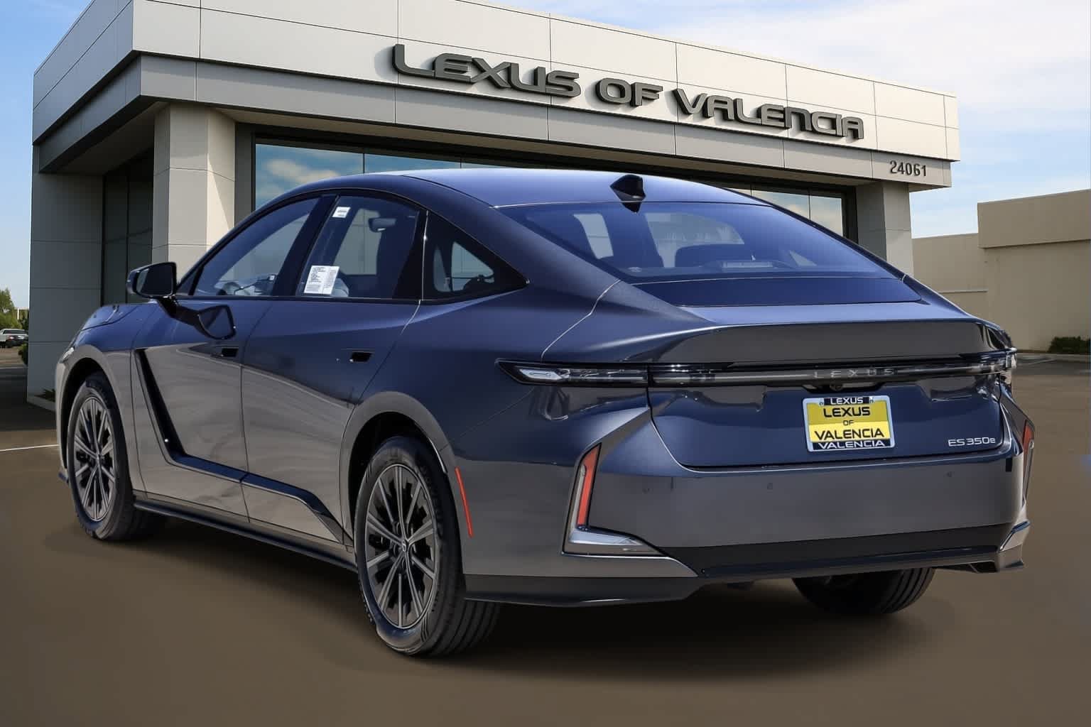 New 2026 Lexus ES 350e FWD image 2