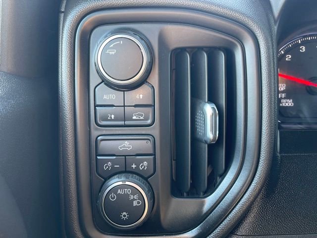 Used 2020 Chevrolet Silverado 1500 Custom w/ Custom Value Package image 13