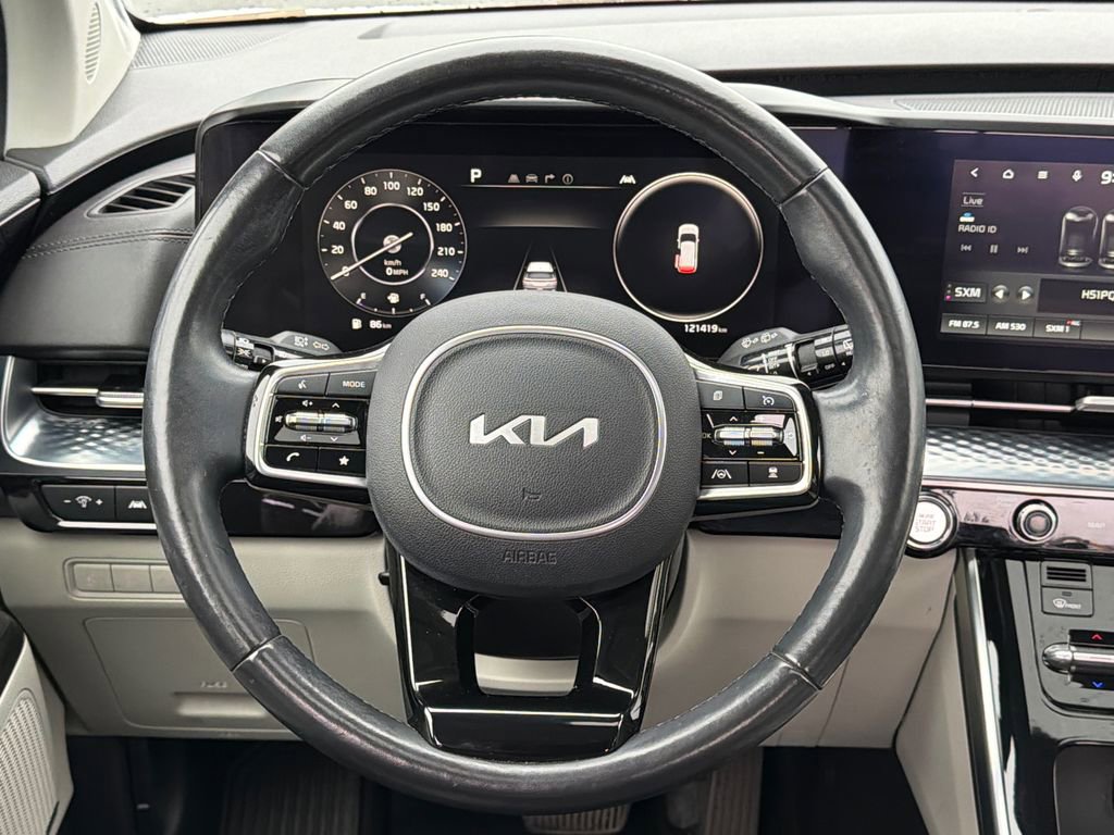 Used 2022 Kia Carnival SX Prestige image 22
