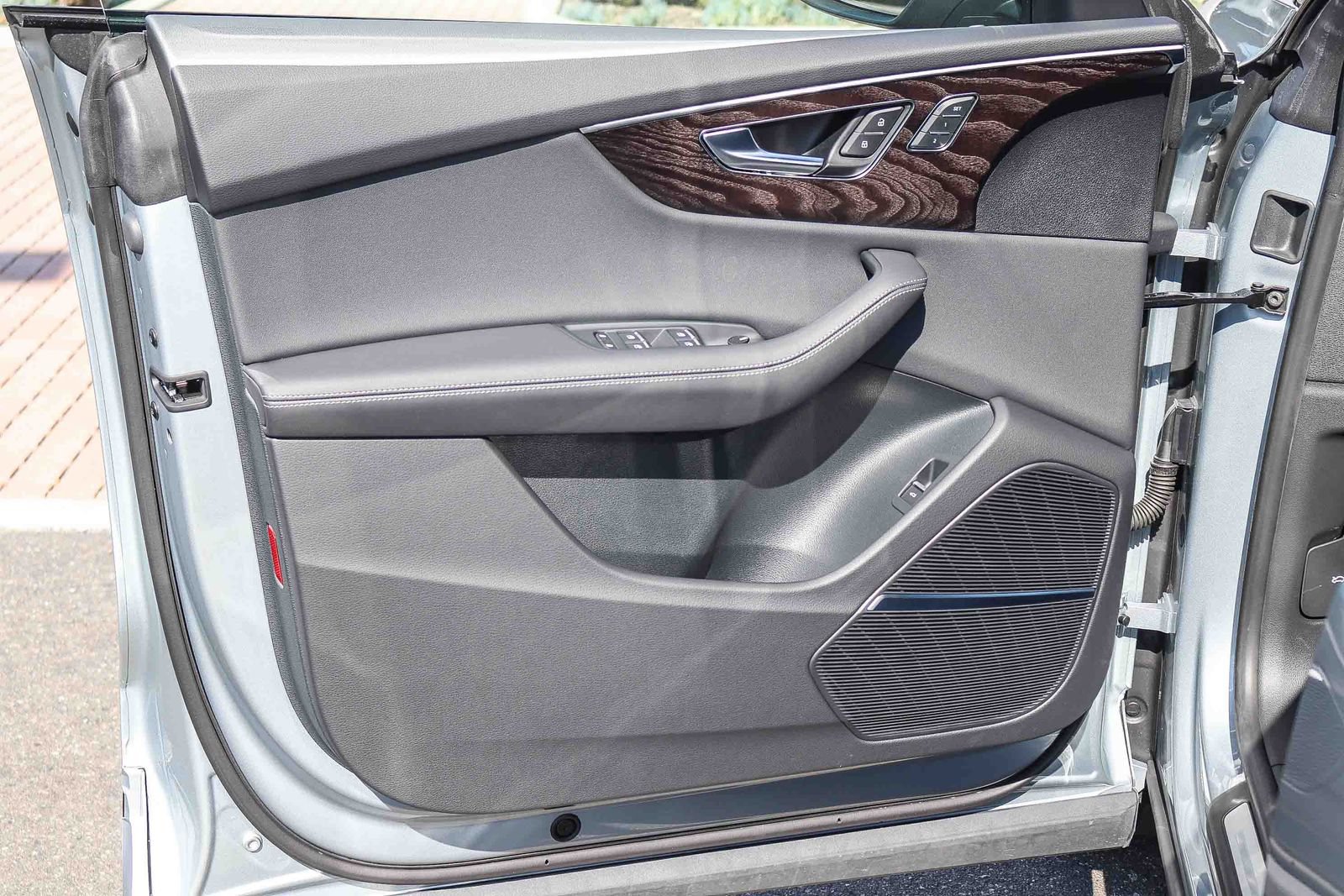 Used 2023 Audi Q8 Premium Plus AWD/4WD image 21