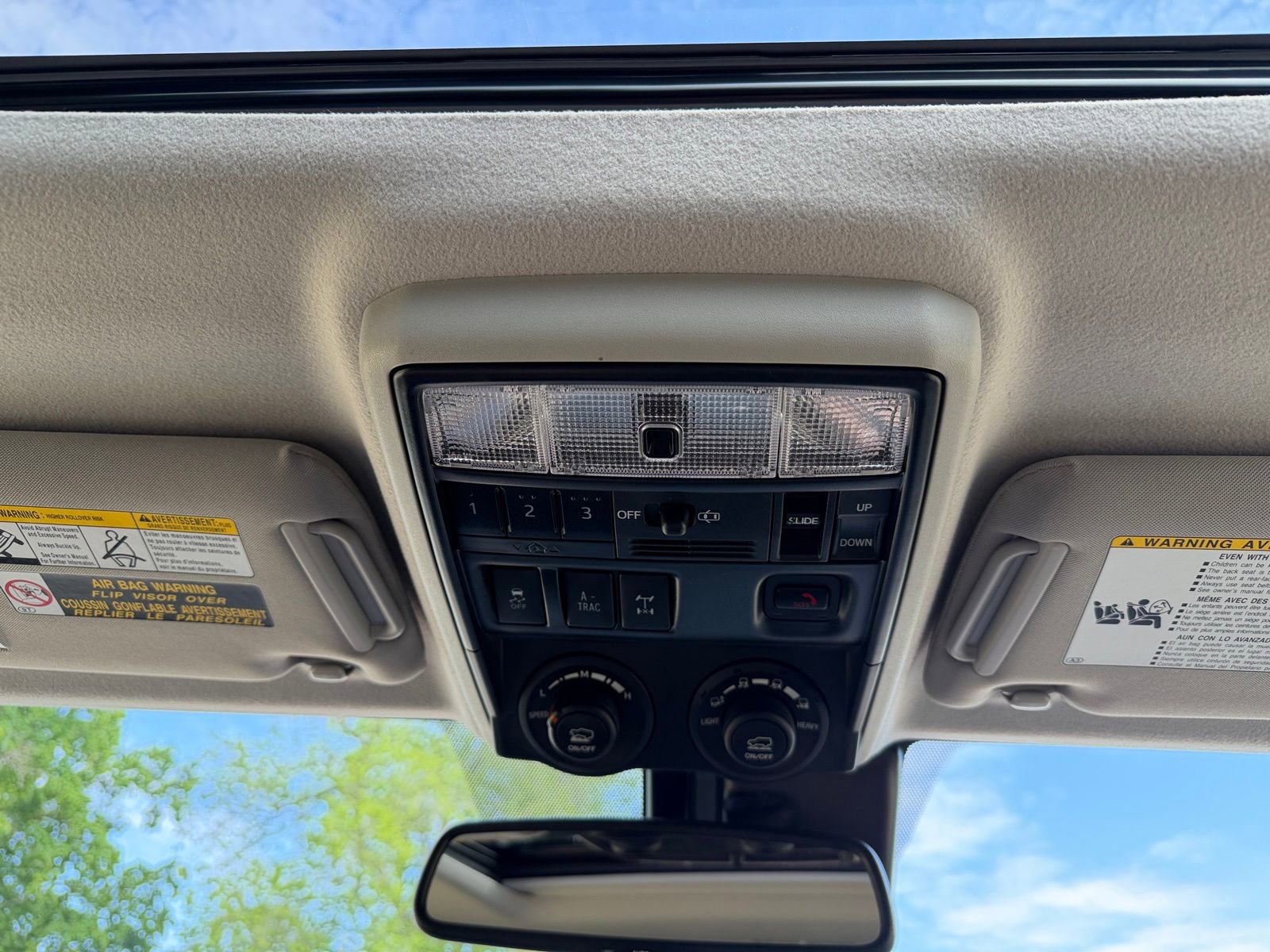 Used 2023 Toyota 4Runner TRD Off-Road Premium w/ Moonroof Package AWD/4WD image 21