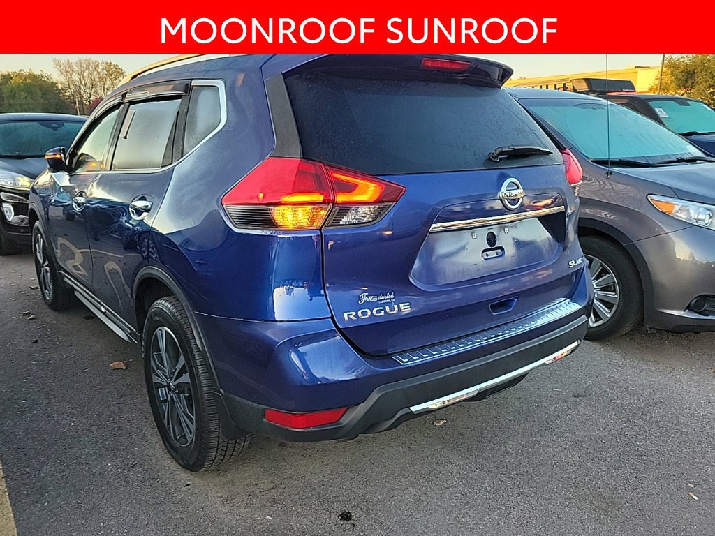 Used 2018 Nissan Rogue SL w/ Premium Package AWD/4WD image 4