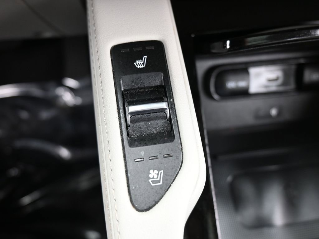 Used 2022 Kia Telluride EX w/ EX Premium Package image 27