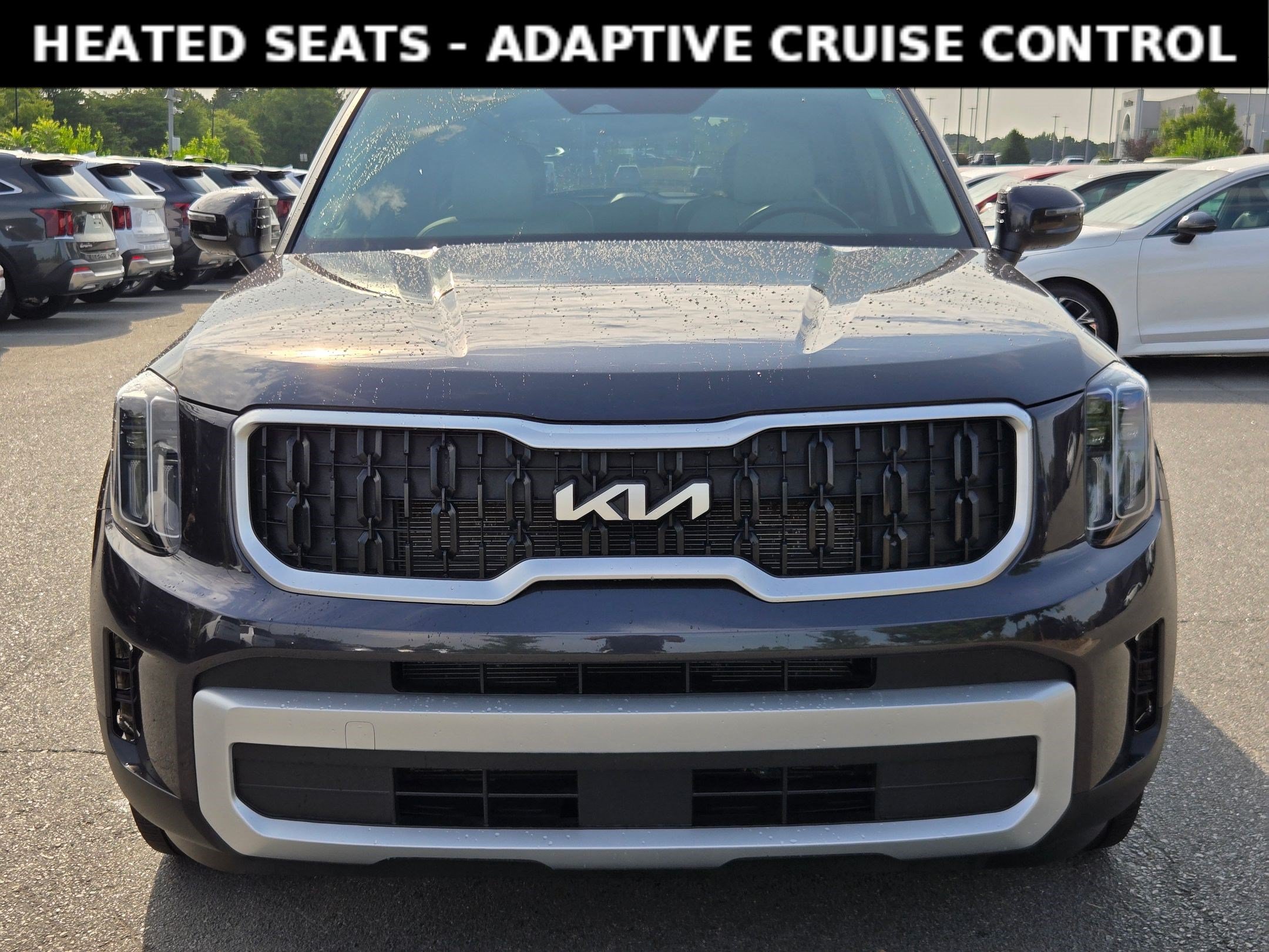 Used 2025 Kia Telluride EX w/ EX Captain's Chair Package FWD image 2