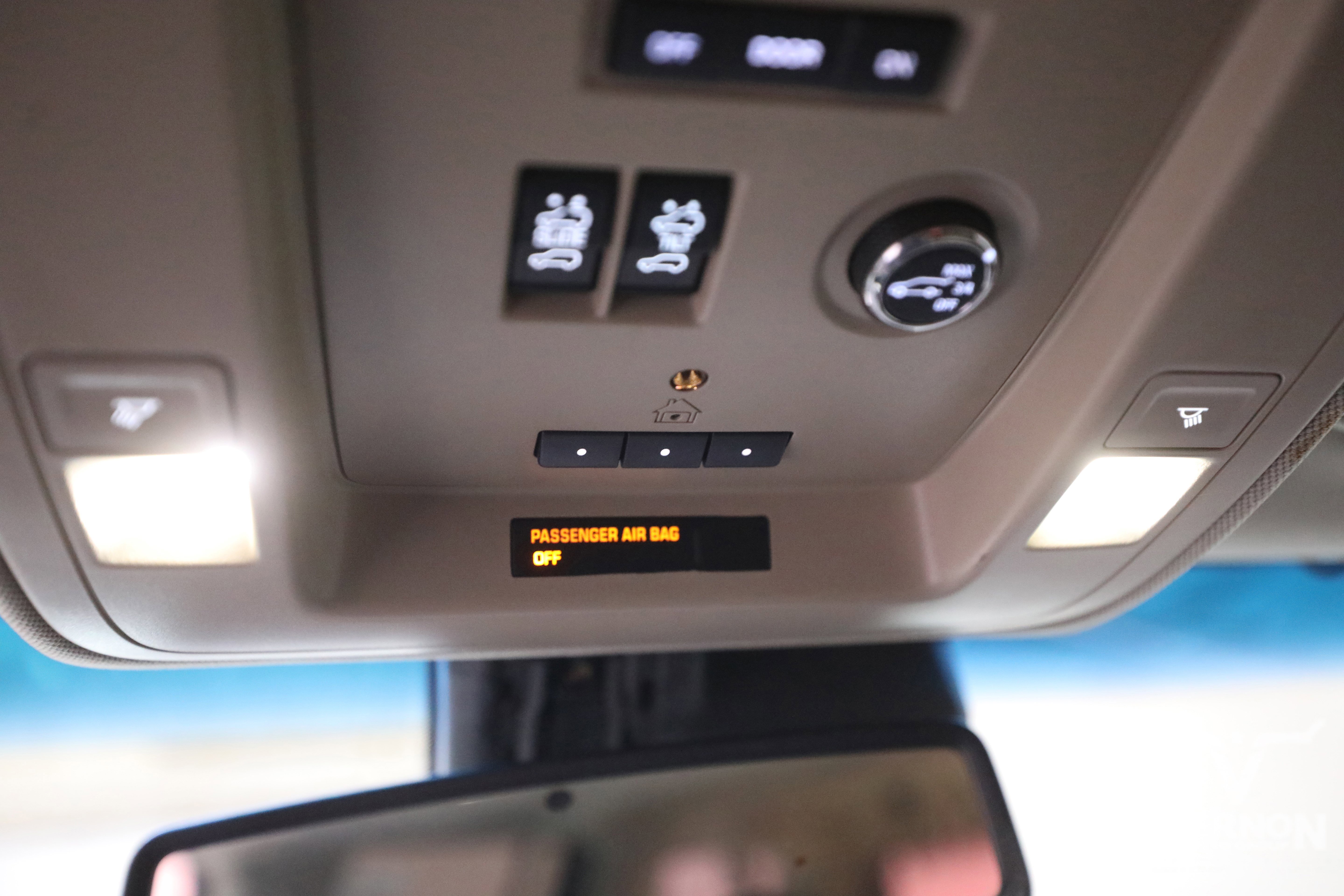 Used 2016 Chevrolet Suburban LTZ image 27