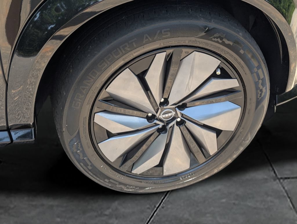 Certified 2023 Nissan Ariya FWD image 11
