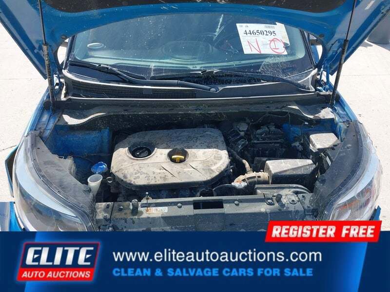 Used 2016 Kia Soul + w/ Designer's Package FWD image 19