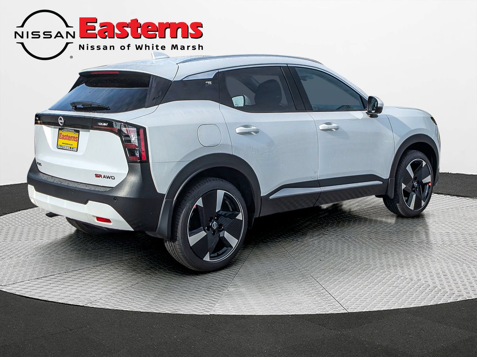 New 2025 Nissan Kicks SR w/ SR Premium Package AWD/4WD image 7