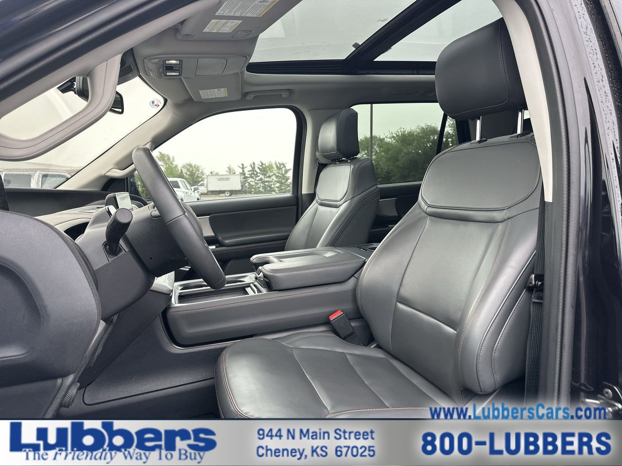 Used 2025 Ford Expedition Max Active AWD/4WD image 11